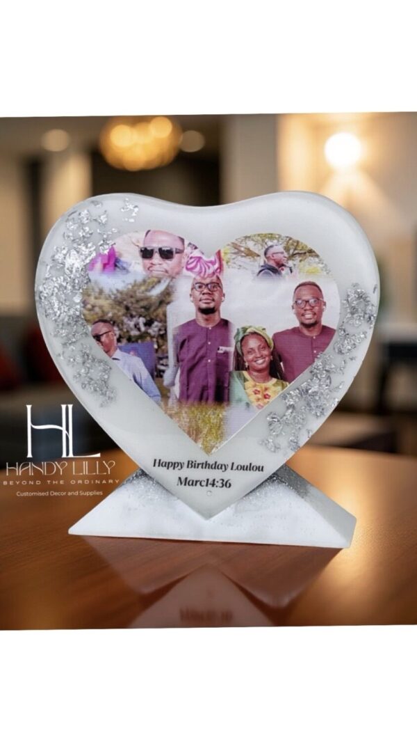 Resin heart shaped gift - Image 2
