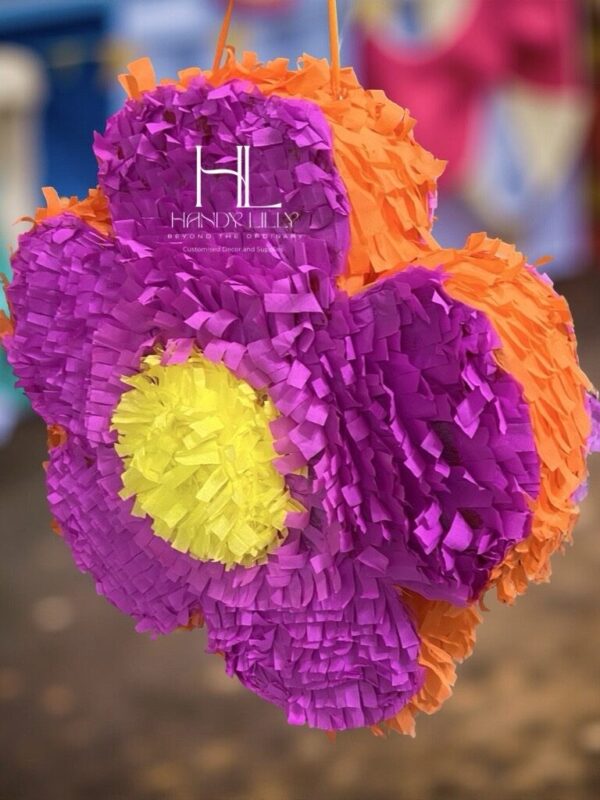 Flower piñata enchanted gardens party - Image 2